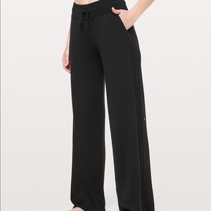 Lululemon In the Comfort Zone Pants